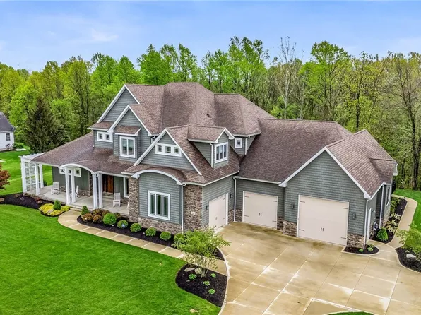 41264 Ravines Edge Way, Lagrange, OH 44050