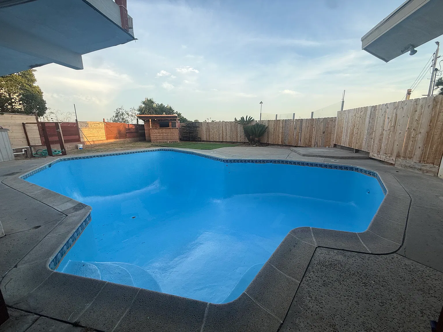 7 bed, 3410 sqft, $14,995 — Photo 1