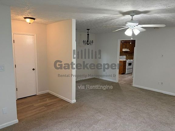 3rd image of 280 Handley Ct