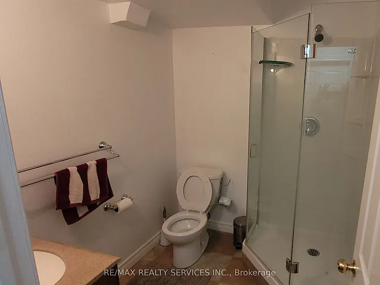2077 Tovell Dr — Photo 12