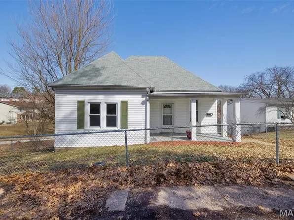 322 Williams St, De Soto, MO 63020