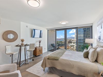 1000 Auahi St #2505, Honolulu, HI, 96813