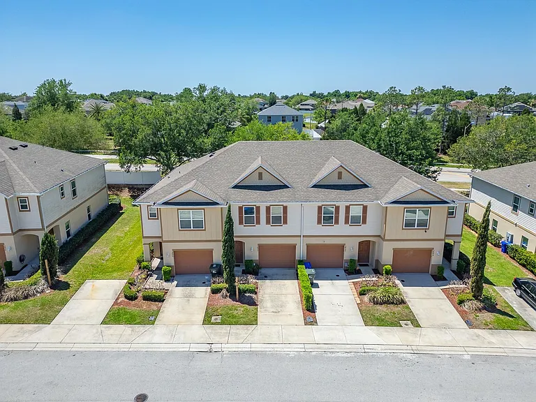 3842 Hampstead Ln — Photo 65