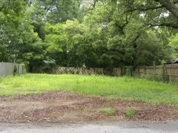 3712 Theresa St, Pensacola, FL 32505