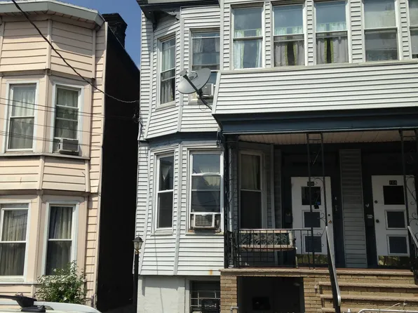 106 Cottage St, Jersey City, NJ 07306