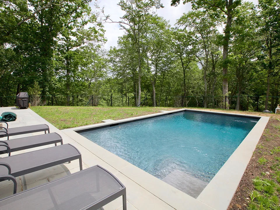 9 Fox Hollow Rd