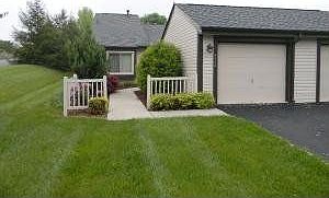 1st image of 8504 Pinehurst Cir