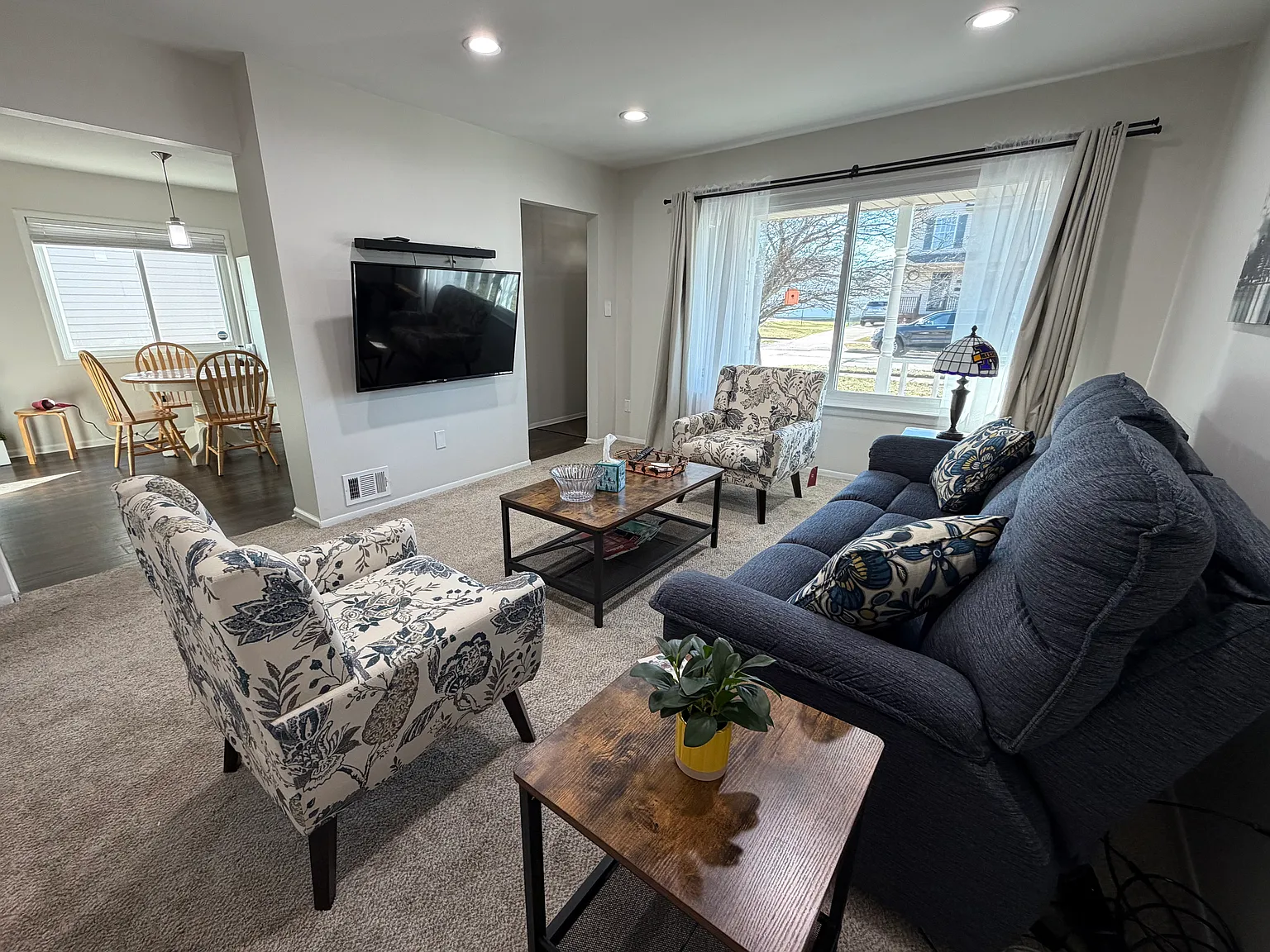 236 Kinross Ave — Photo 3