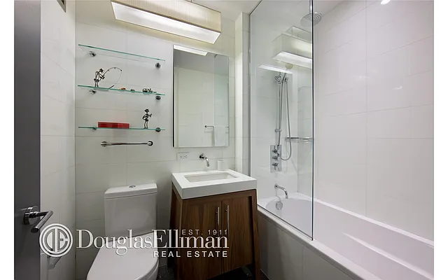 Rented by Douglas Elliman | media 23