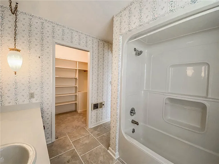 255 Starritt Ln — Photo 33