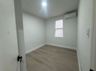 2425 SW 6th St #5B, Miami, FL 33135