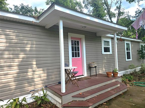 2nd image of 716 Saint Maurice Ln
