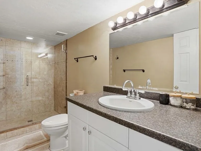 9489 S Kirkside Dr — Photo 11