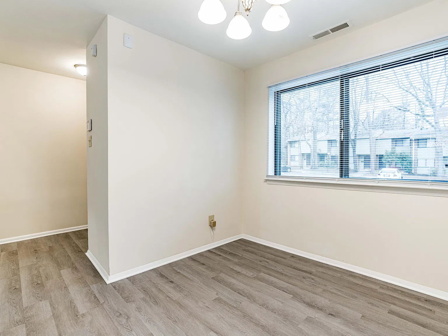 1232 Teakwood Pl — Photo 3