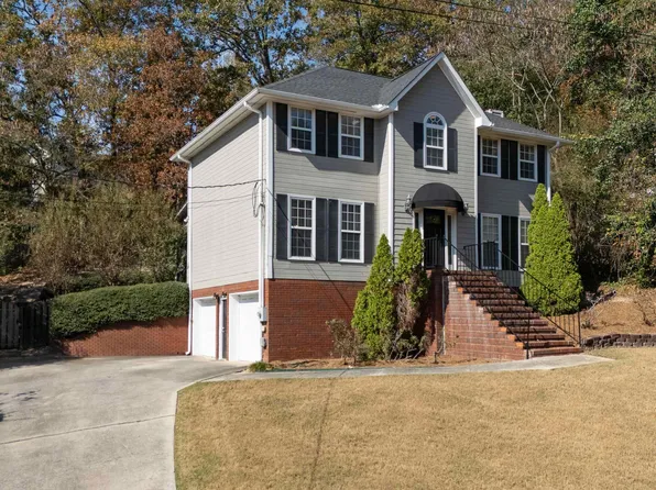 1451 Secretariat Dr, Helena, AL 35080