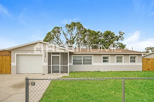 948 Jasmine St Photo 1