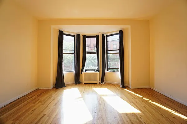 Rented by Compass | media 4