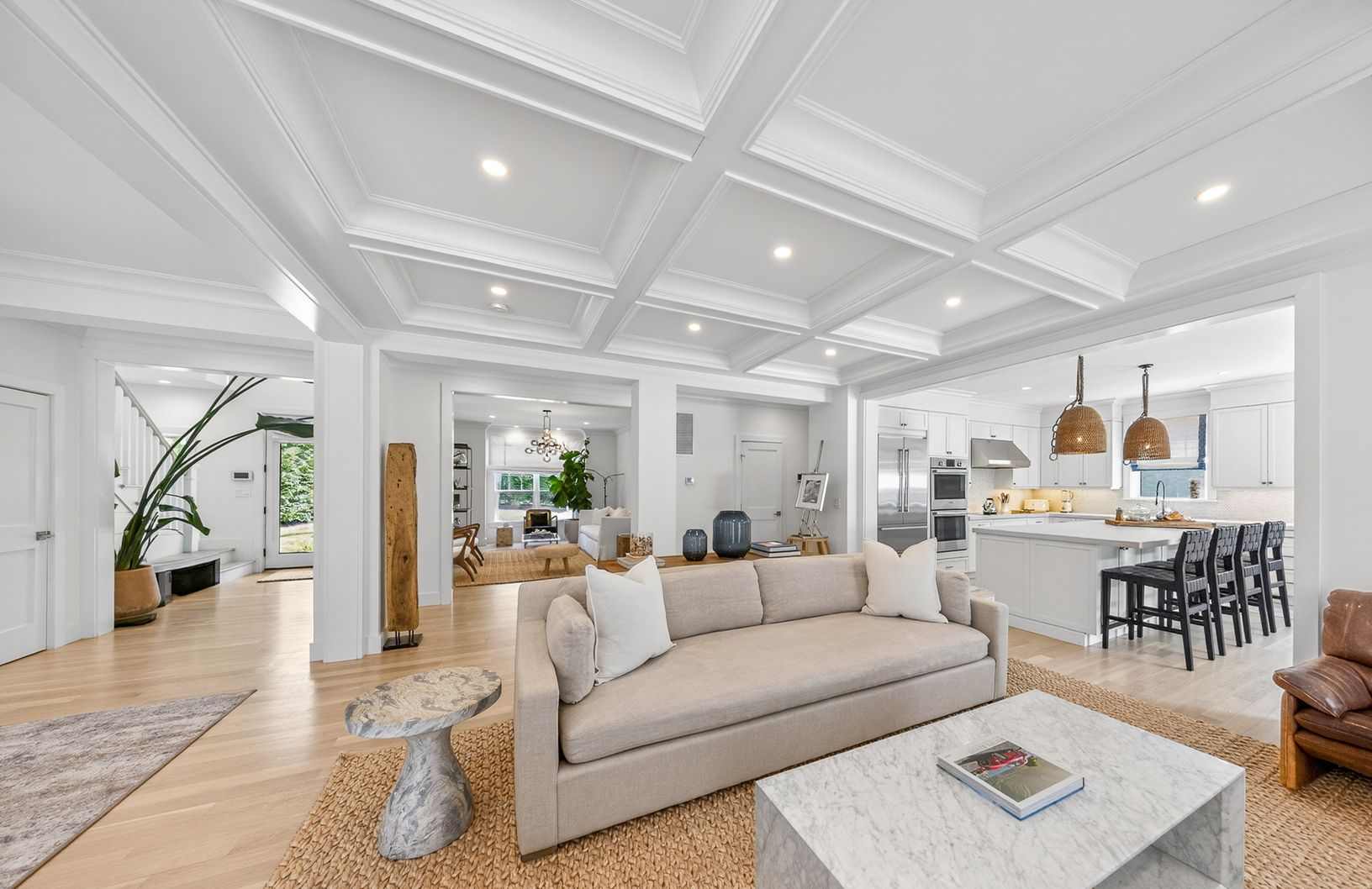  Open plan living 