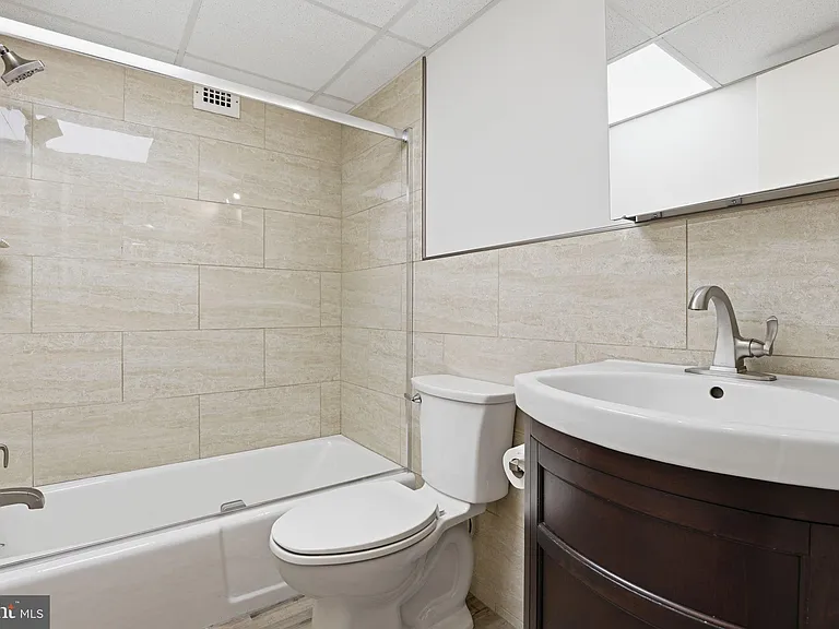 4520 King St #804 — Photo 21