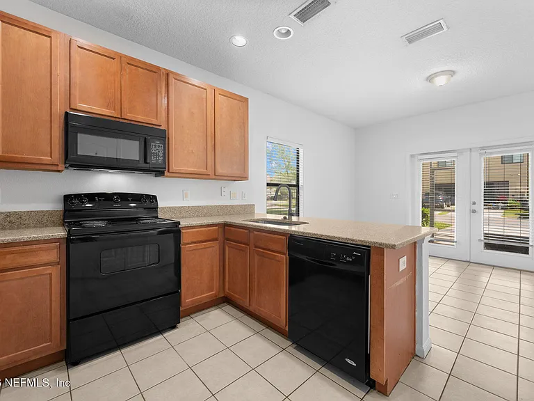 253 Syrah Way — Photo 10