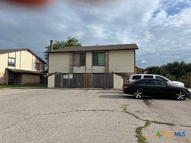 2nd image of 1202 Covey Ln