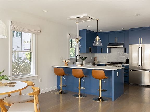 4th image of 156 Fayerweather St #156