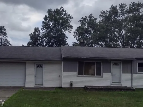 4490 Marcella Dr, Shelby Township, MI 48317