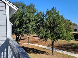 643 Cimarron Trl, Irving, TX 75063