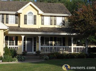 17021 O Cir, Omaha, NE 68135