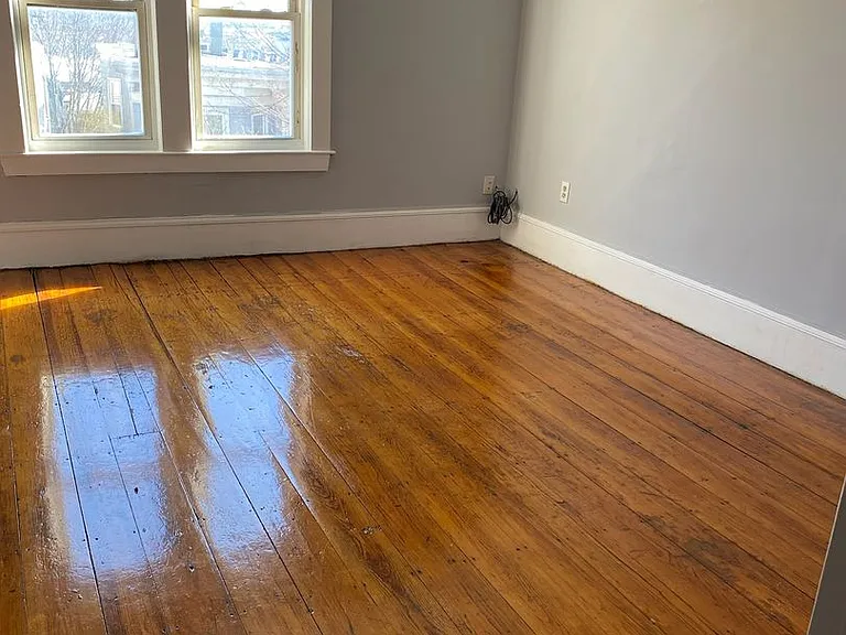 22 Downer Ave — Photo 4