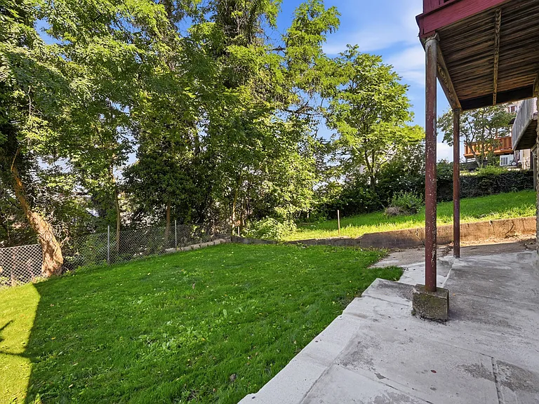 1642 Methyl St — Photo 43