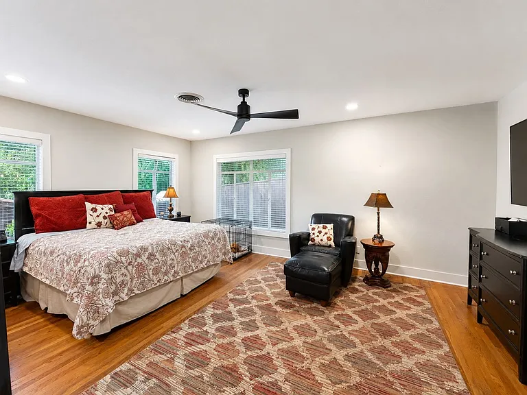 109 Zambrano Rd — Photo 16