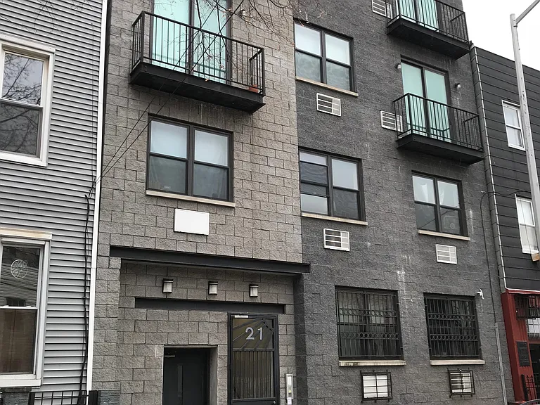 21 Judge St #1A — Photo 15