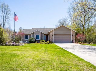 13623 Northmoor Dr, Cement City, MI