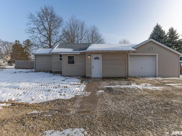 513 3rd St, Camanche, IA 52730