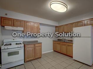 809 E 32nd Ave APT 12, Gary, IN 46409