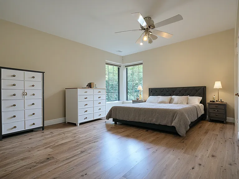 Many Ways To Set up
Your New Master Bedroom!