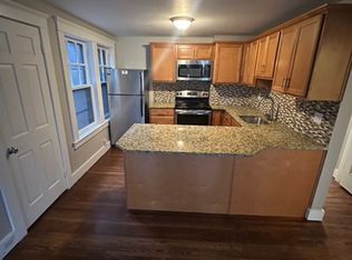 347 Broadway APT 3, Rochester, NY 14607