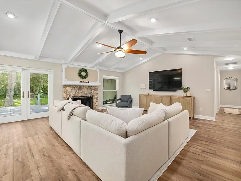 8140 NW 48th Ln — Photo 13