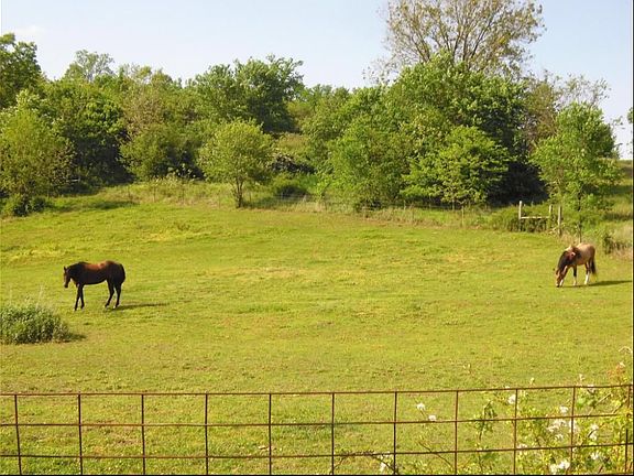 2nd image of 8560 Farm Road 1165