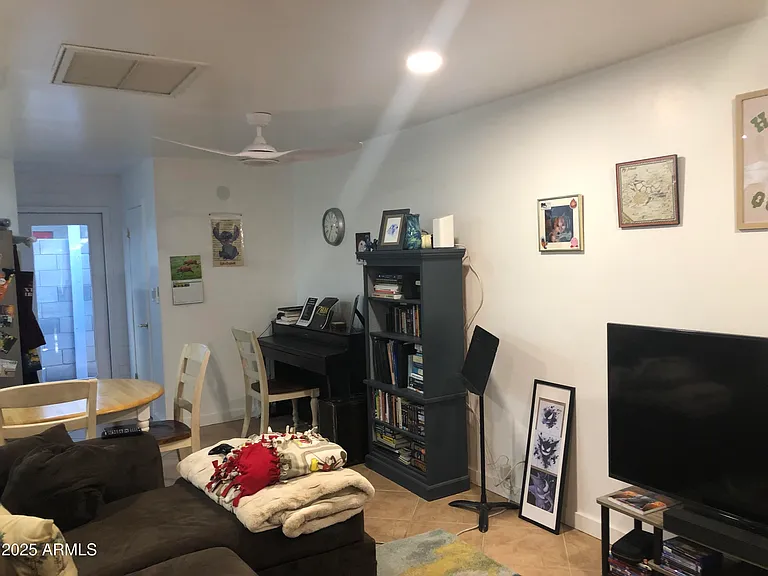 2019 S Granada Dr #7 — Photo 4