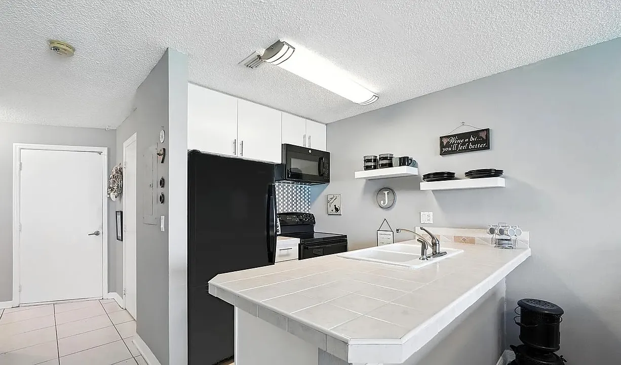 2 bed, 2.5 bath, 980 sqft, $2,995 — Photo 4