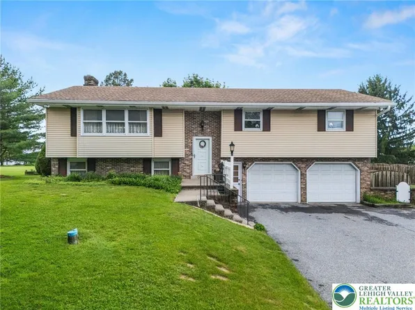 3311 Excelsior Rd N, Schnecksville, PA 18078