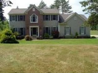 4056 S Hametown Rd, Barberton, OH 44203