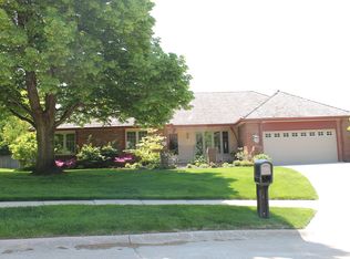 1208 N 123rd Cir, Omaha, NE 68154