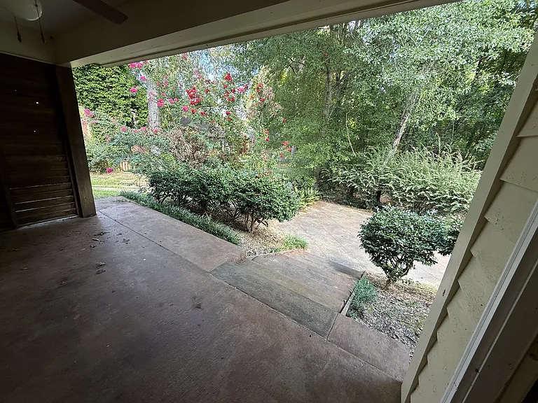 102 Avery Frst — Photo 21