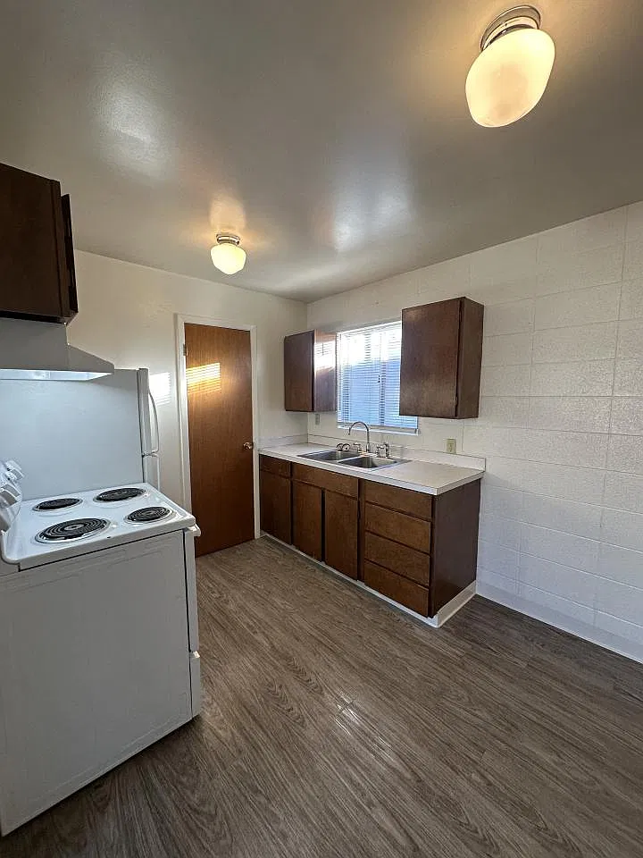 1 bed, 1.0 bath, 500 sqft, $825 — Photo 4