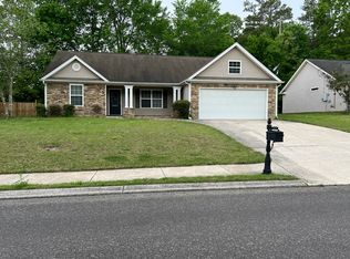 1052 Colony Cir, Fort Oglethorpe, GA 30742