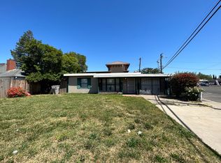 1921 Oregon Dr, Sacramento, CA 95822