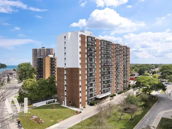 8591 Riverside Dr E #308, Windsor, ON N8S 1G3
